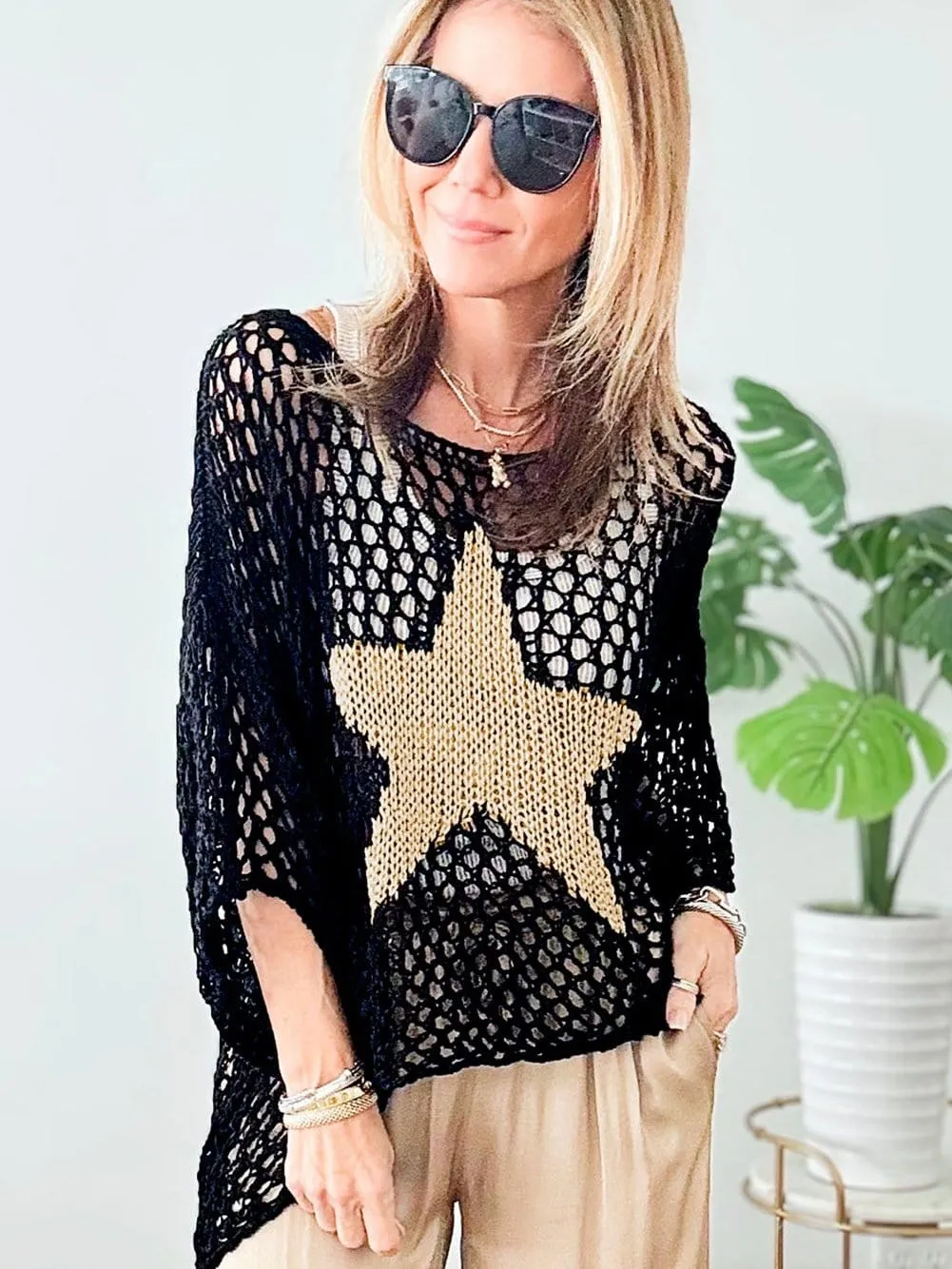 Casual Crochet Knit Top with Star Motif