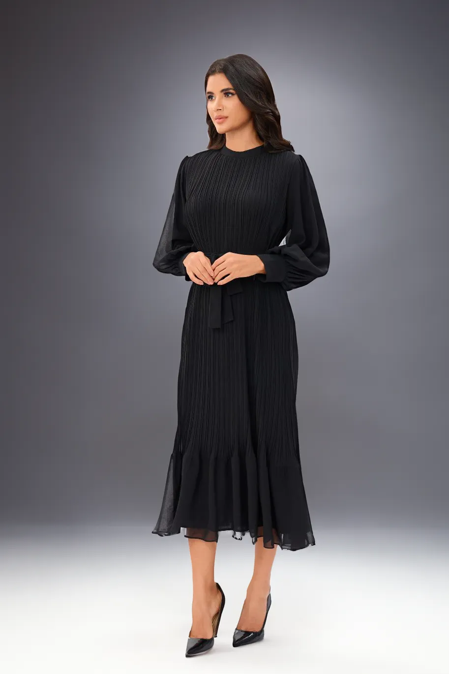 Classic Elegance Midi Dress שמלה