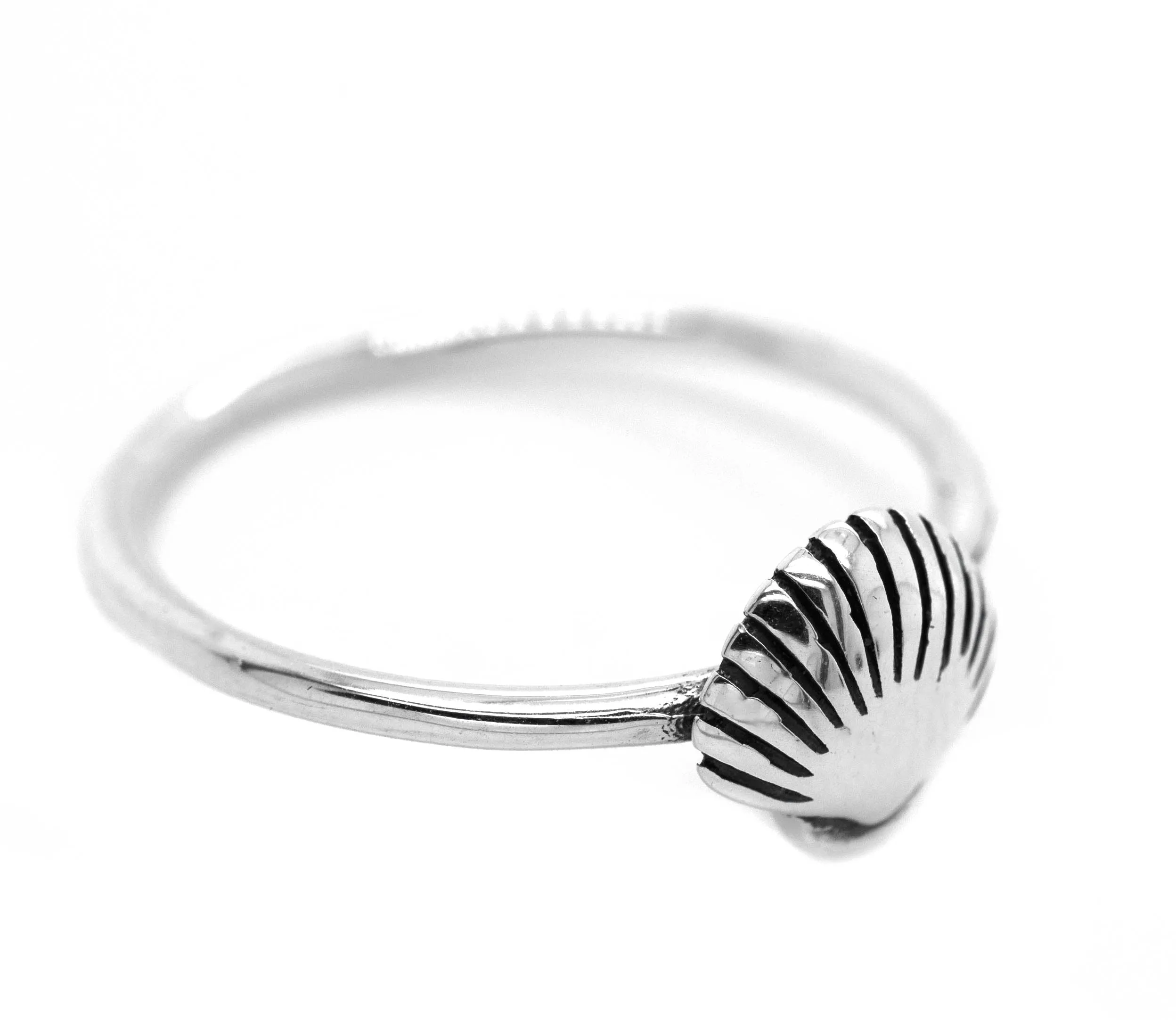 Delicate Seashell Ring