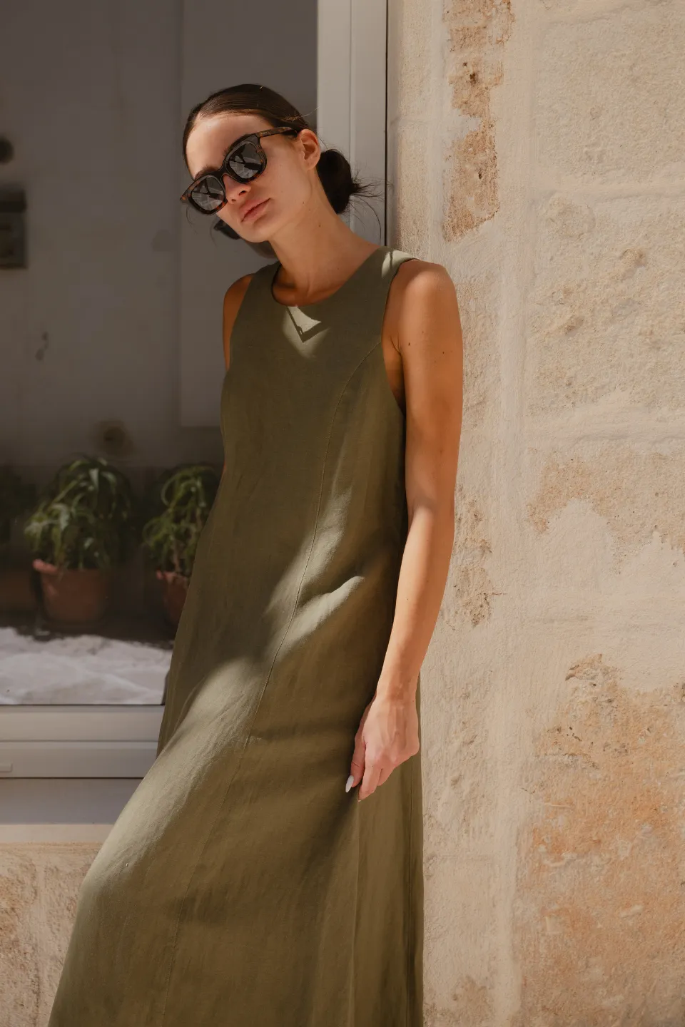 Easygoing Khaki Linen Blend Sleeveless Crew Neck Midi Dress