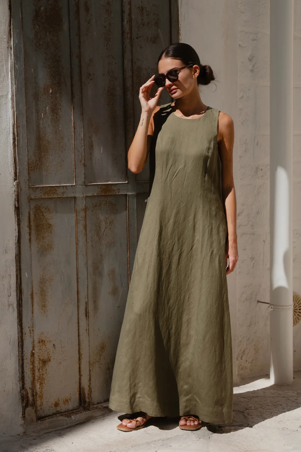 Easygoing Khaki Linen Blend Sleeveless Crew Neck Midi Dress