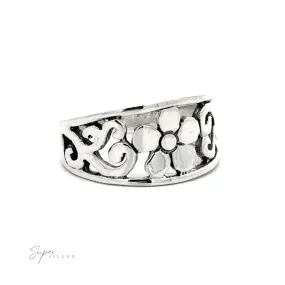 Flower Ring With Tapered Band and Swirls