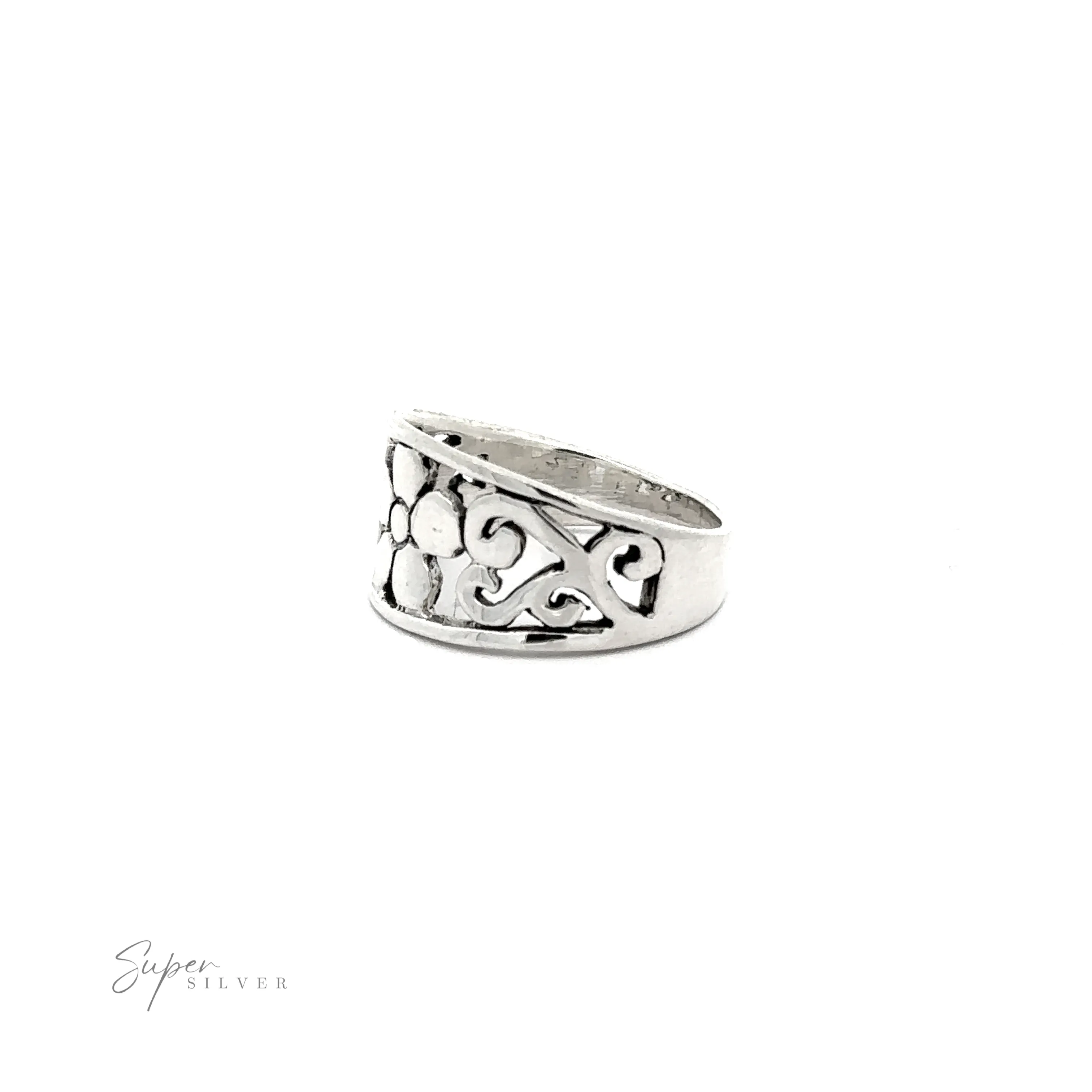 Flower Ring With Tapered Band and Swirls
