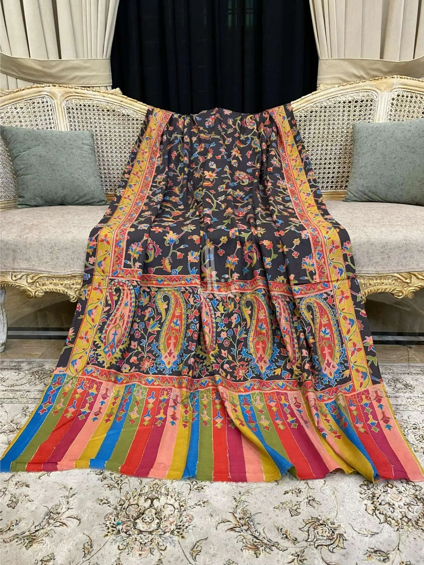 Graceful Edge Wrap - Shawl