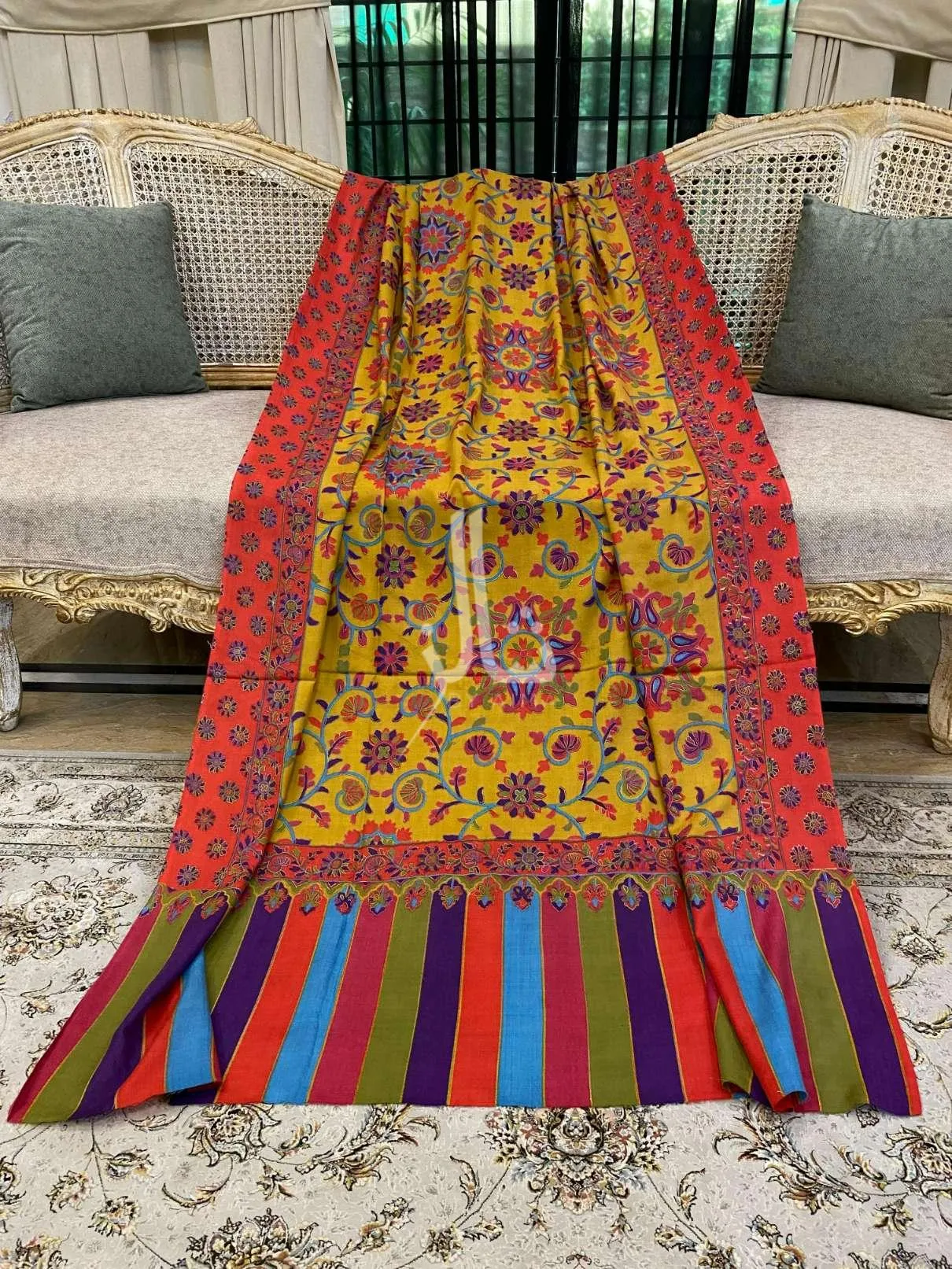 Graceful Edge Wrap - Shawl