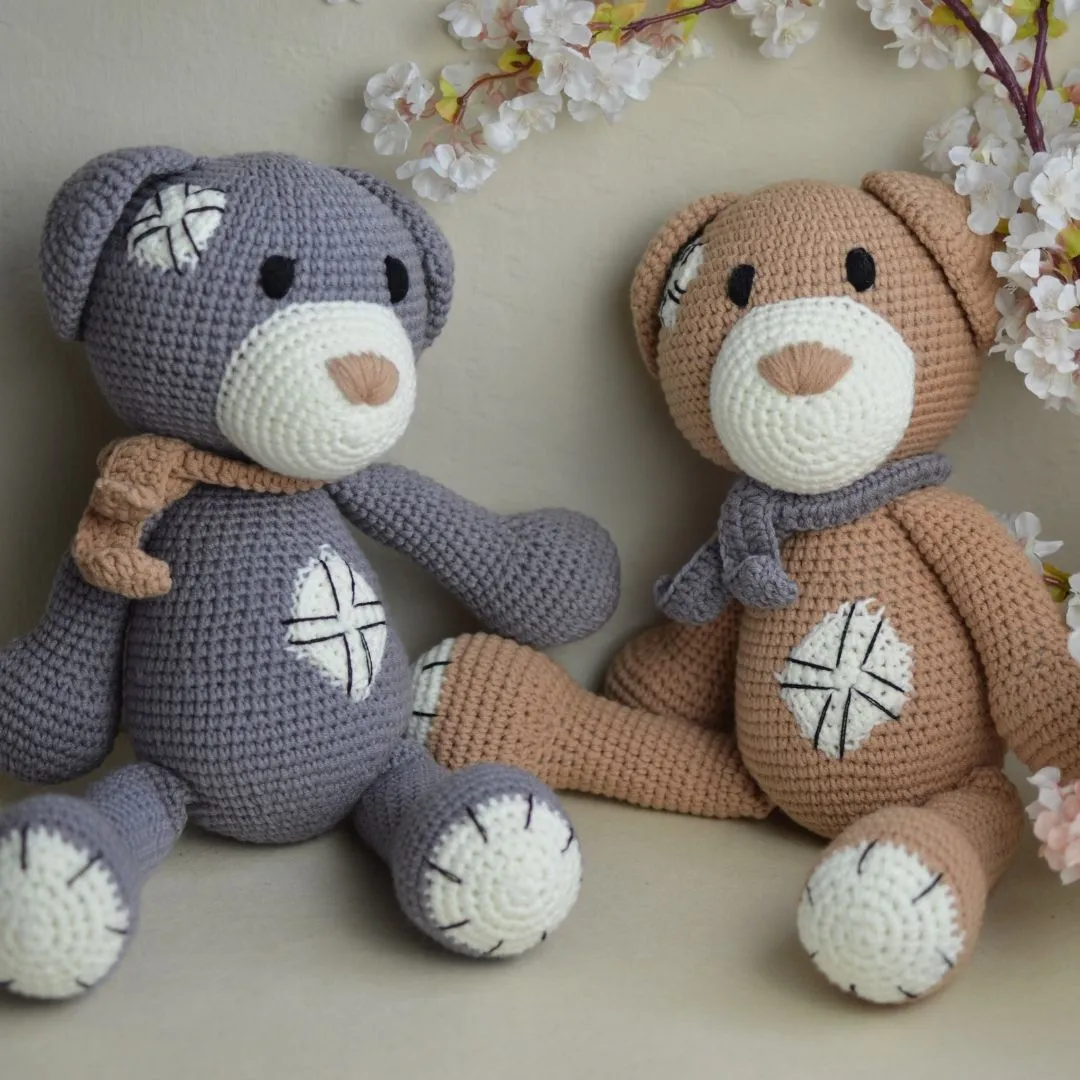 Hand Crochet-Teddy Bear Classic