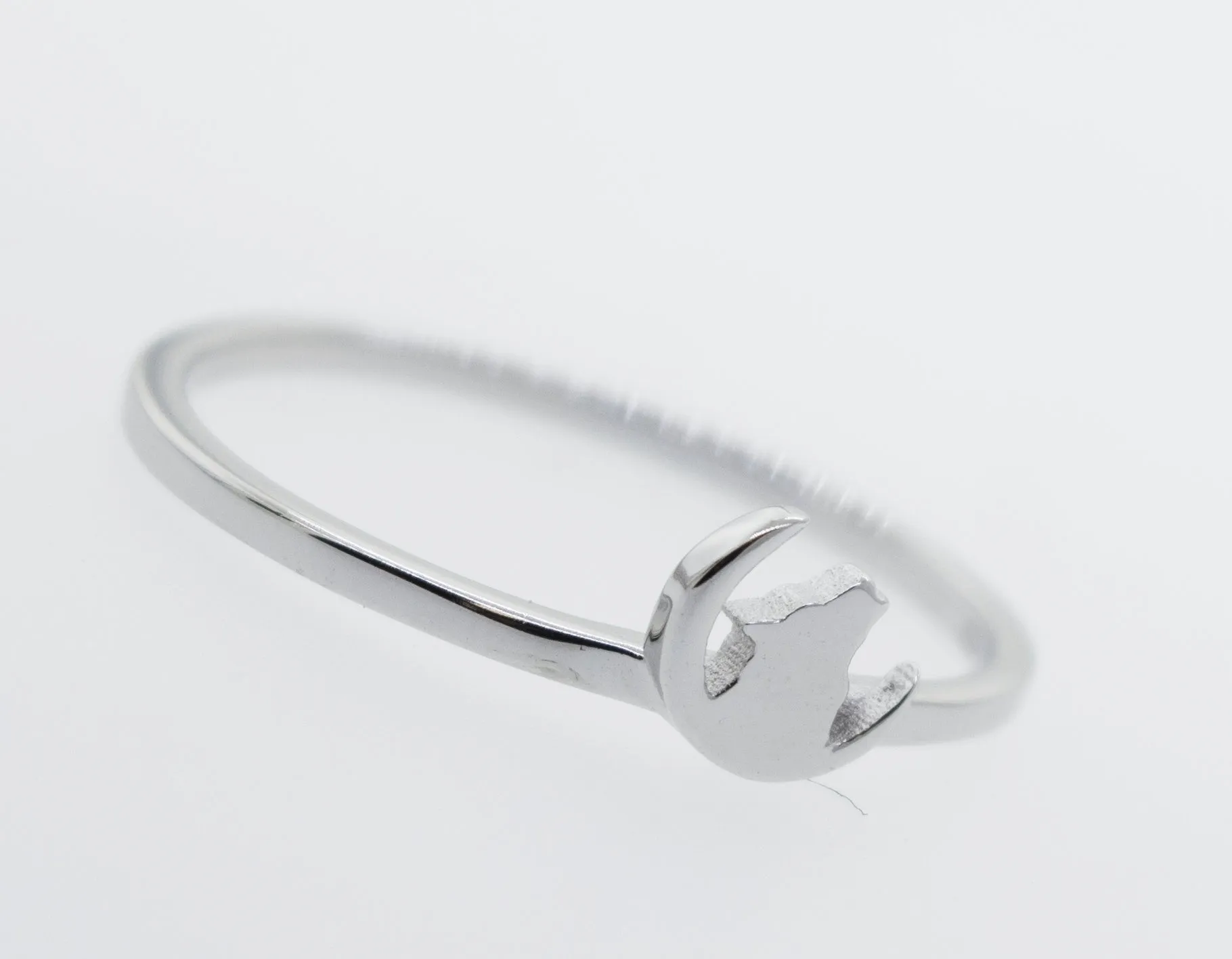Howling Wolf On Crescent Moon Ring