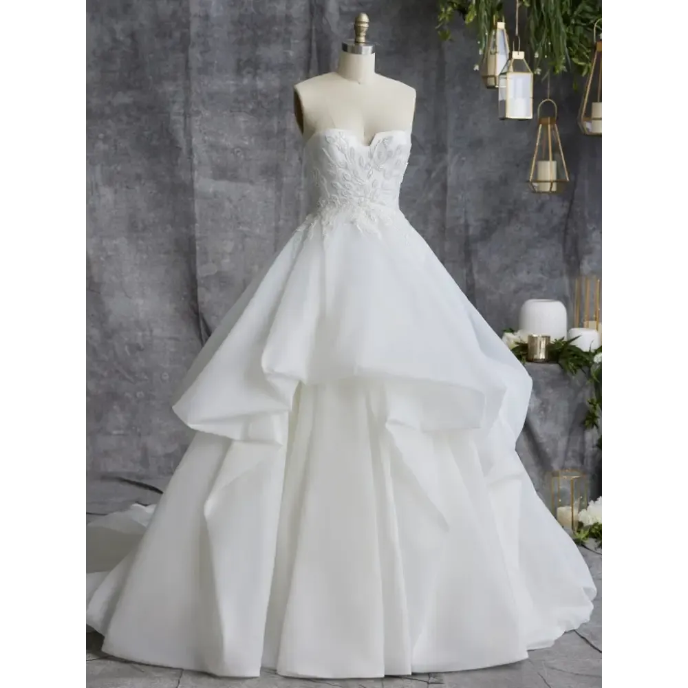 Italiana by Sottero and Midgley