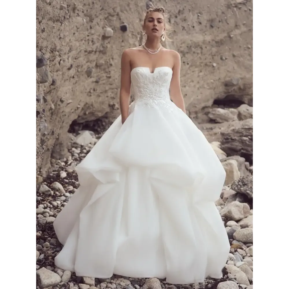 Italiana by Sottero and Midgley