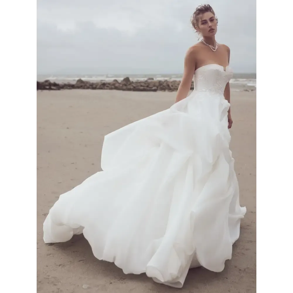 Italiana by Sottero and Midgley
