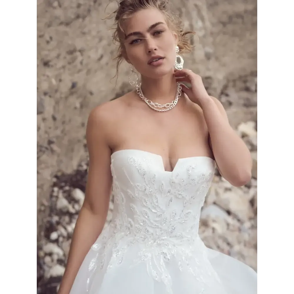 Italiana by Sottero and Midgley