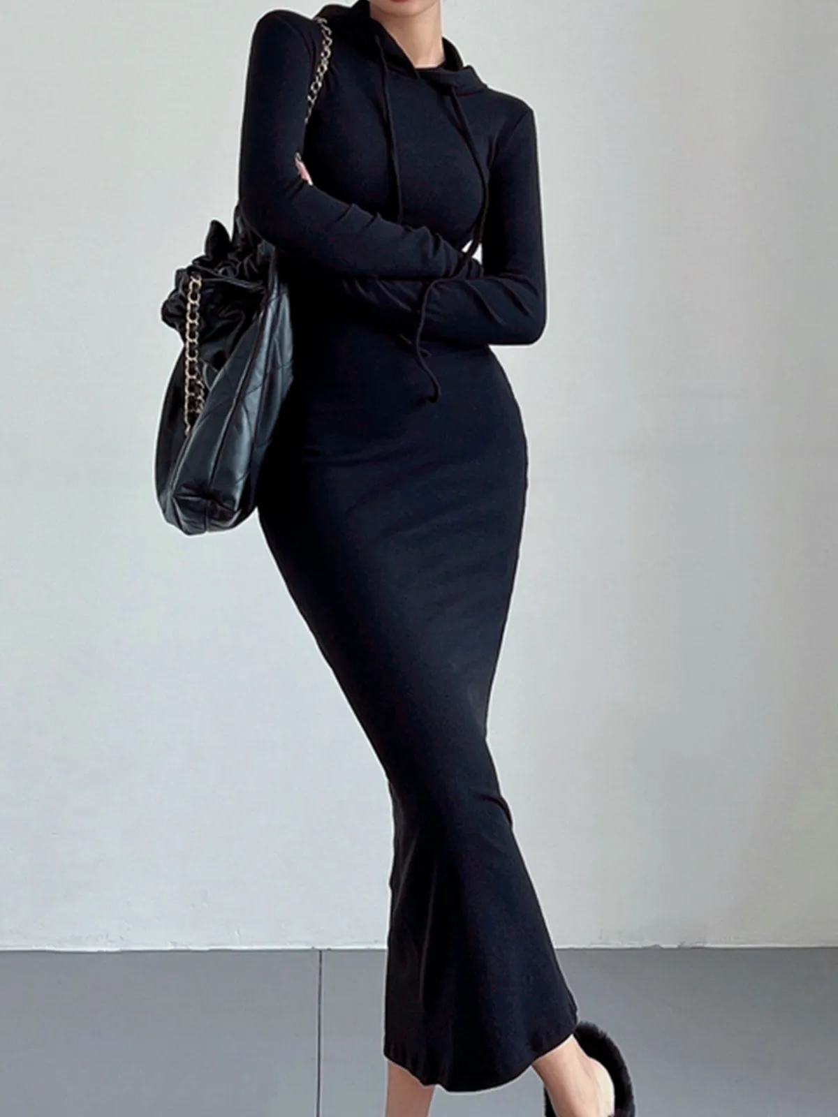 Ivyshape | Comfortable Women's Fall Dress With Hood and Kangaroo Pocket