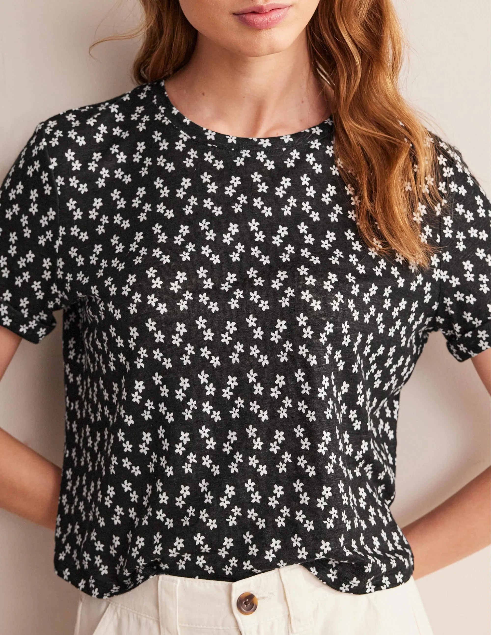 Printed Linen T-shirt-Black, Spaced Ditsy
