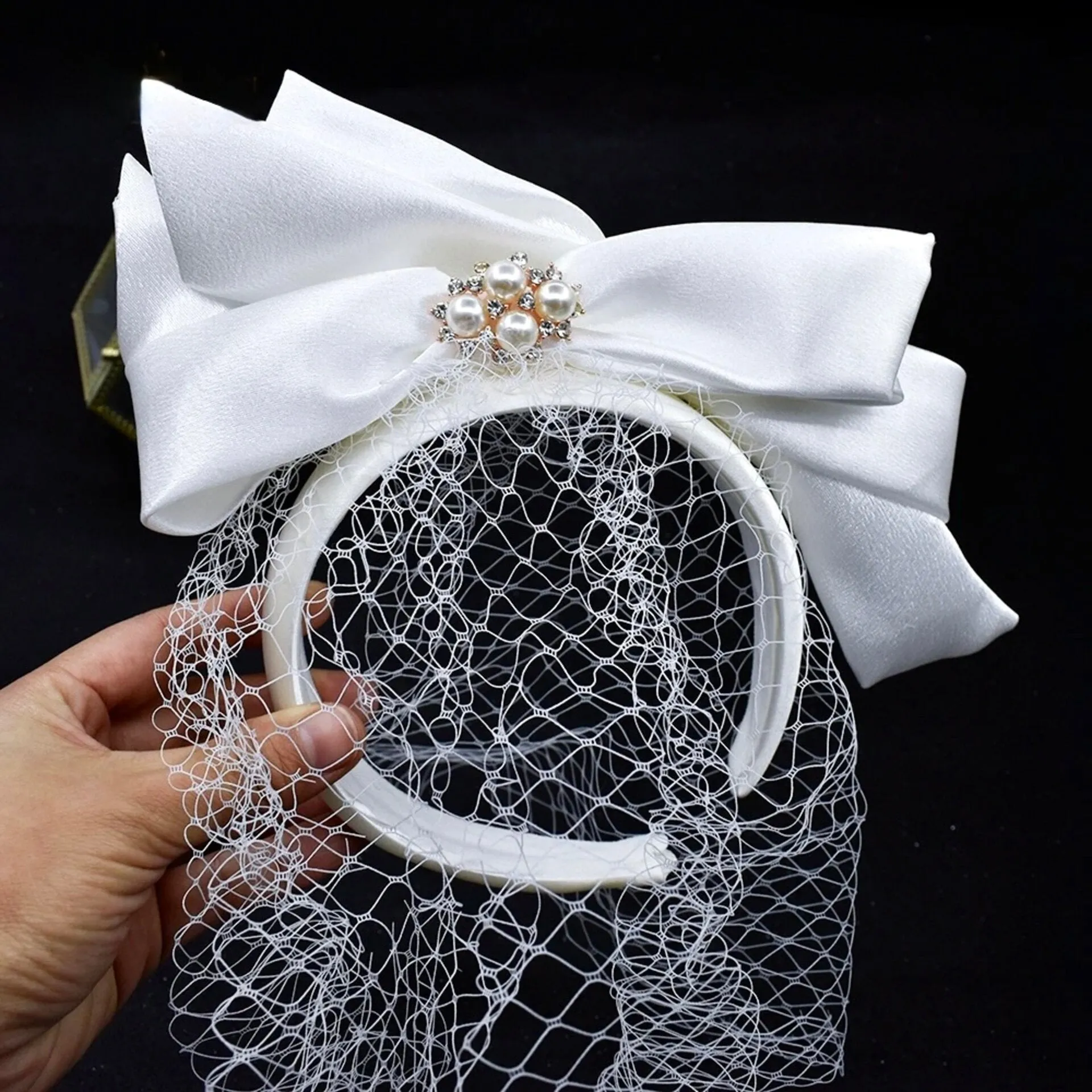 "Starly" - Bridal Birdcage Veil with Satin Headband and Bow