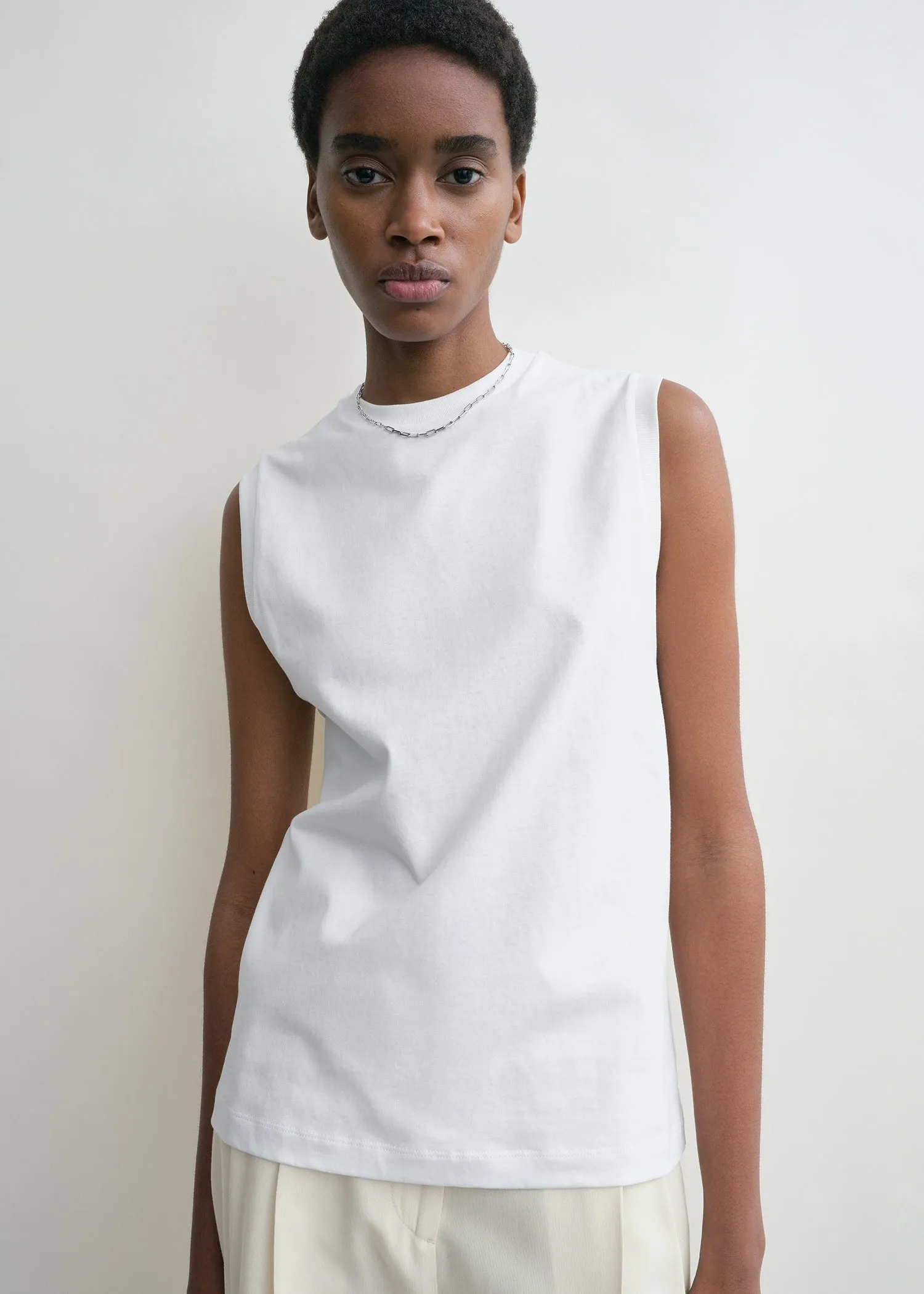 Relaxed sleeveless tee off white