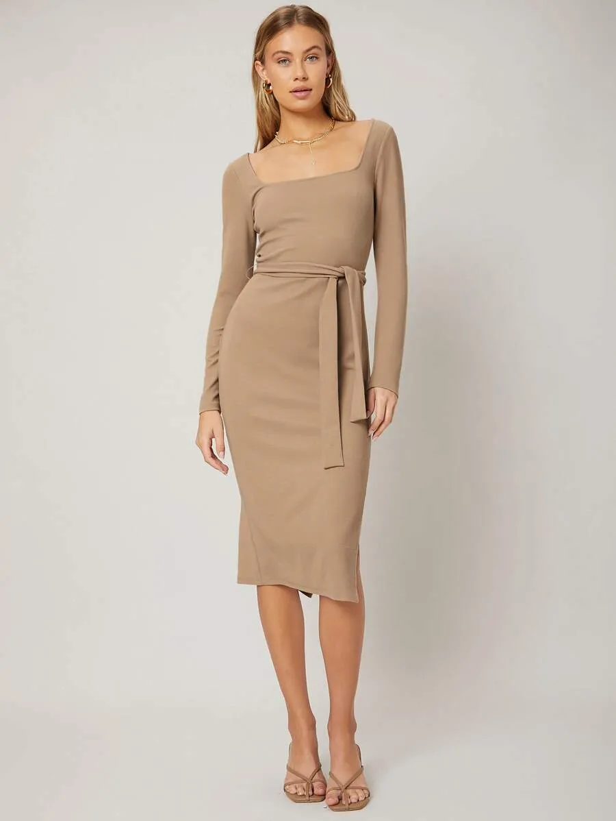 Sai FITTED BELTED DRESS