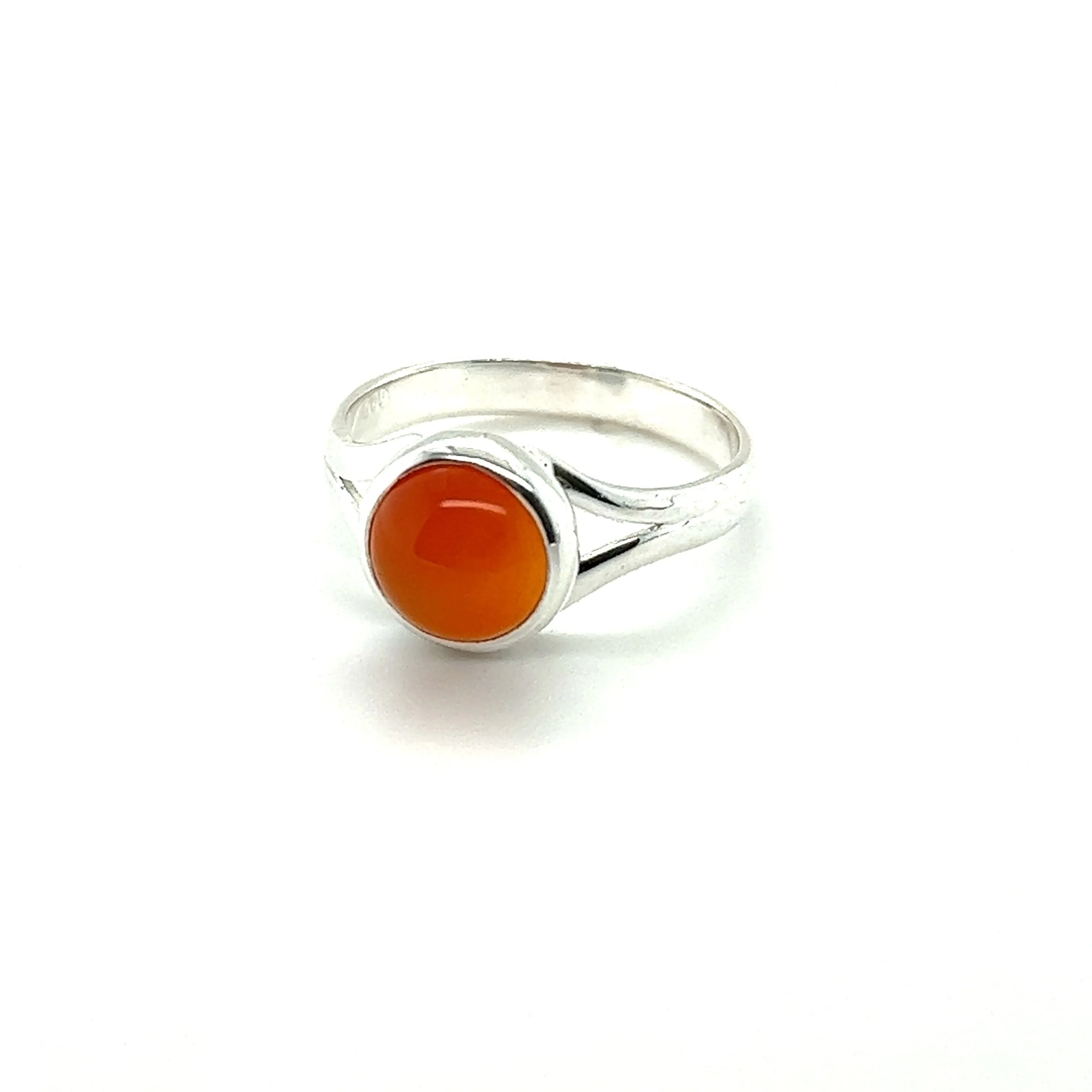 Simple Vibrant Circular Stone Ring
