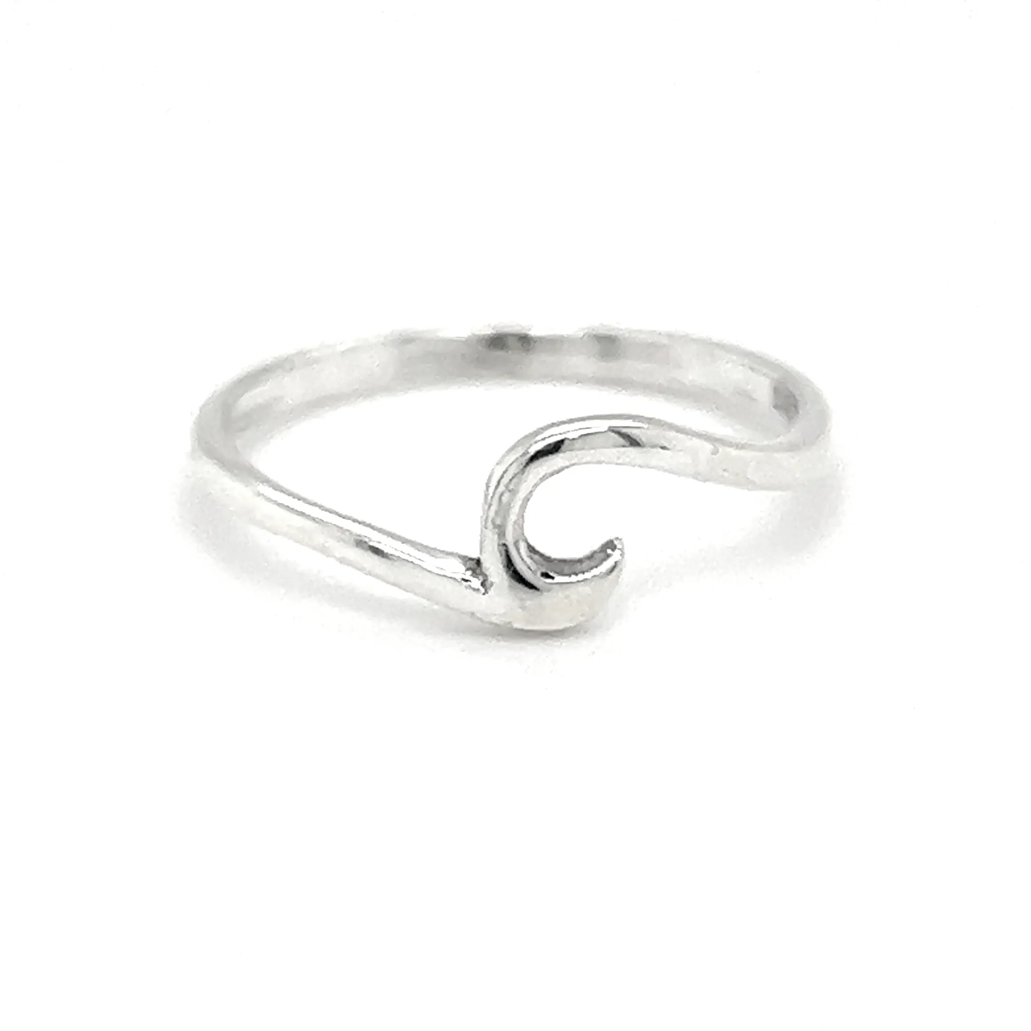 Thin Wire Wave Ring